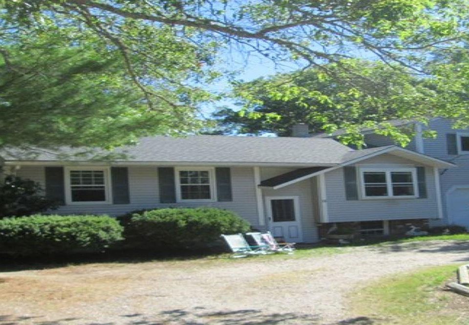1st image of 28 Ashton Avenue
