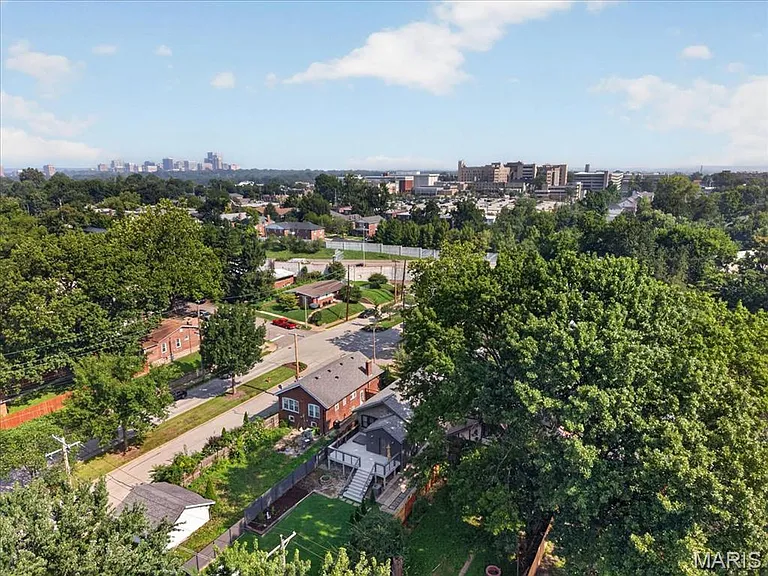7122 Nashville Ave — Photo 48