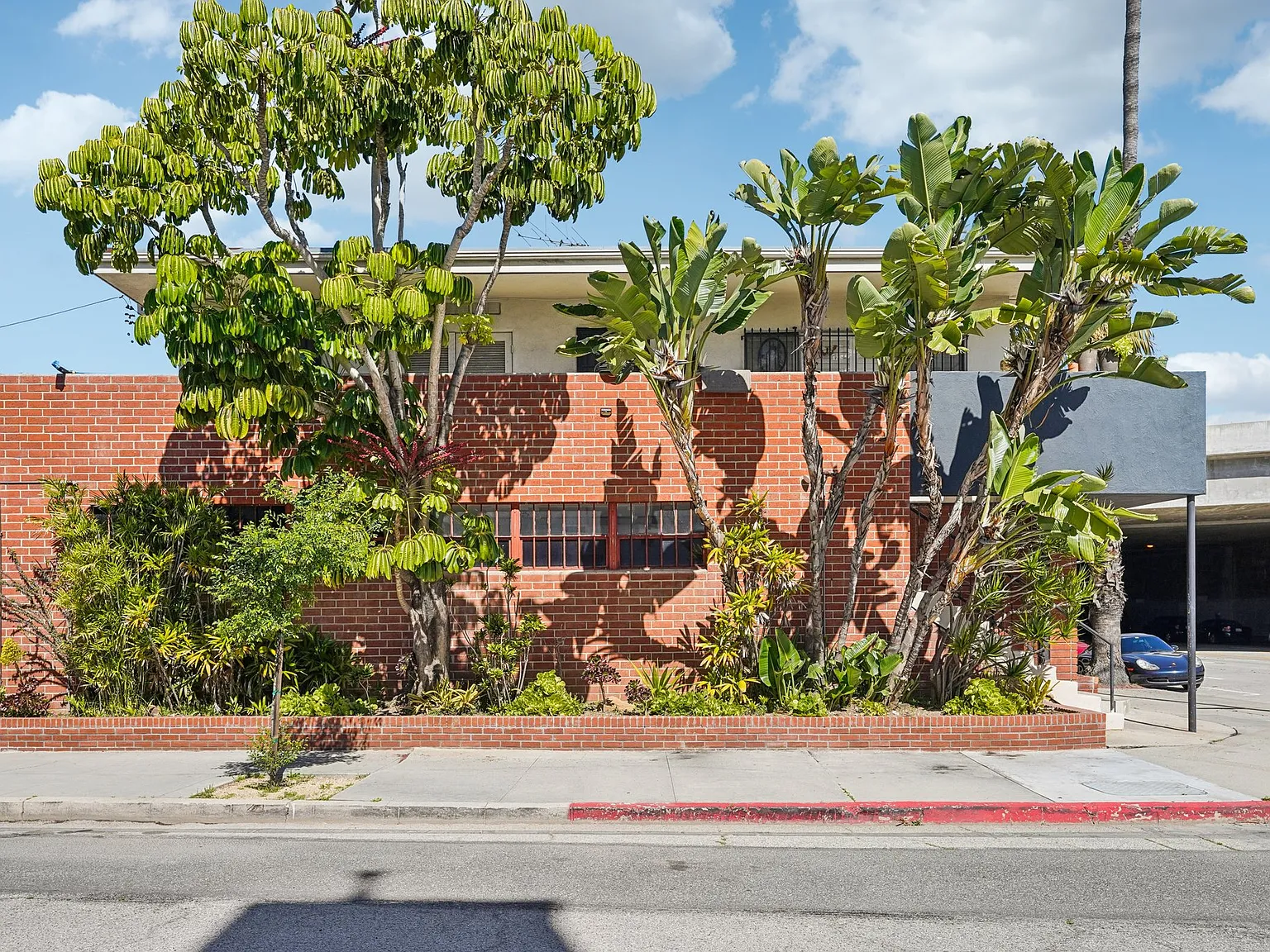 Studio, 2019 sqft, $5,048 — Photo 2