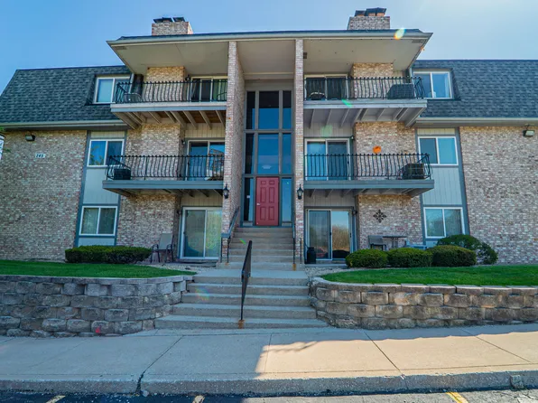 245 W Joliet St APT 302, Schererville, IN 46375