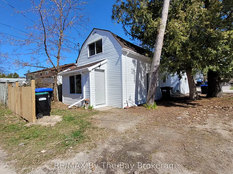 19 Glen St — Photo 1