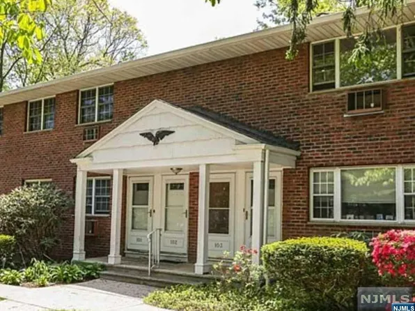 1108 Washington Dr, Ramsey, NJ 07446