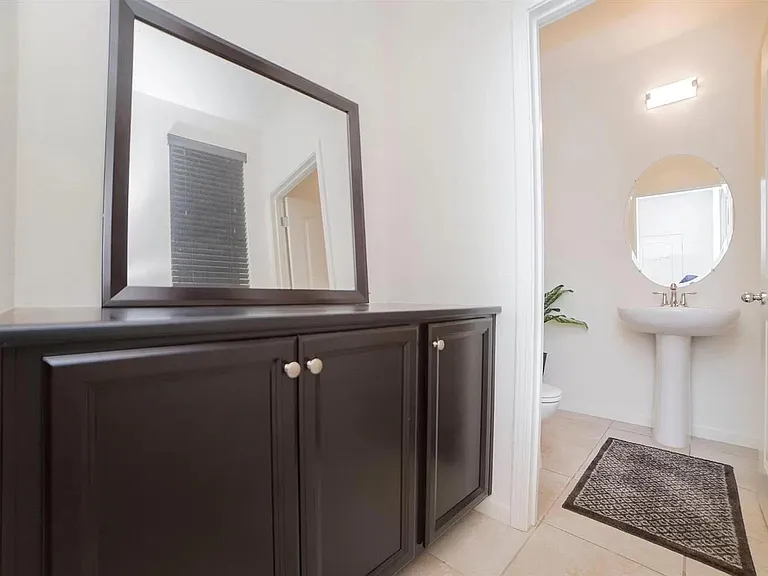 1088 Arrington Dr — Photo 12