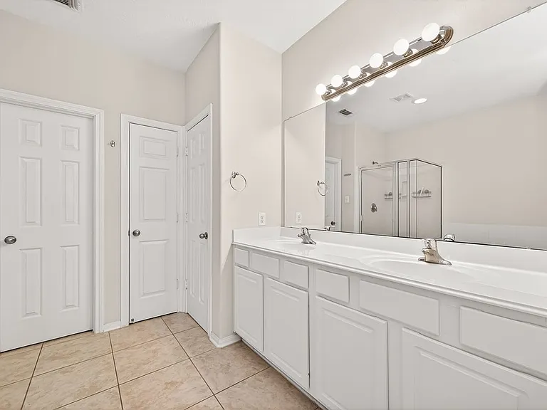 11 Nestlewood Pl — Photo 18