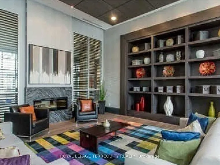 17 Anndale Dr #2211 — Photo 38