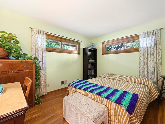 5th image of 7698 Burkey Dr