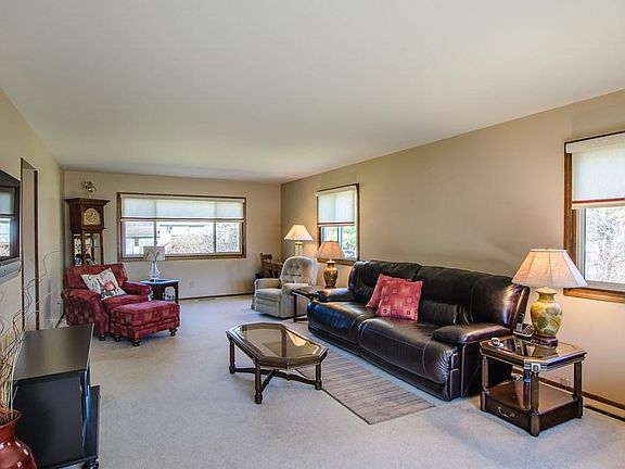 5th image of 1675 Sassafras Cir
