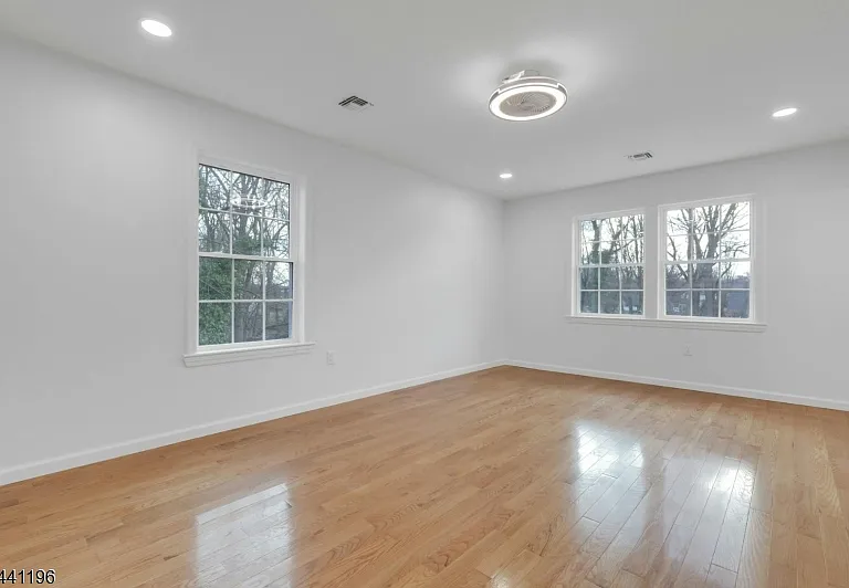 1 Kinderkamack Rd — Photo 31