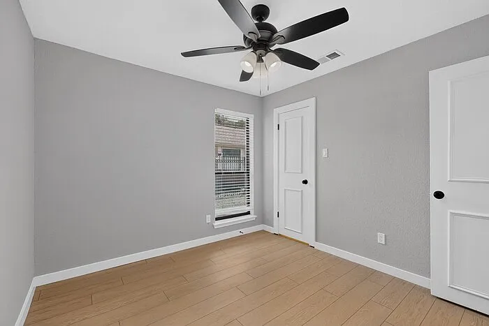 3701 University Dr — Photo 36