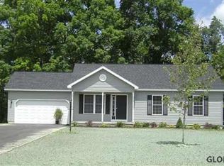 36 Dormie Ave, Mechanicville, NY 12118