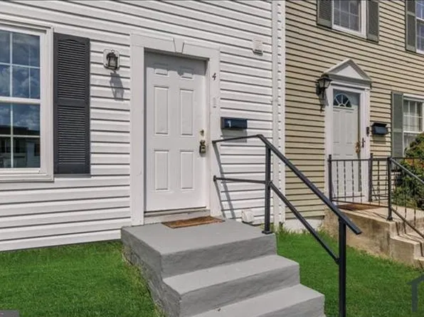 4 Van Ct, Baltimore, MD 21206