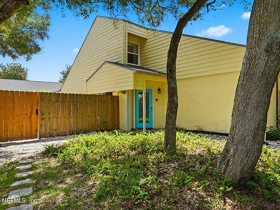 3rd image of 3701 WINDJAMMER Lane