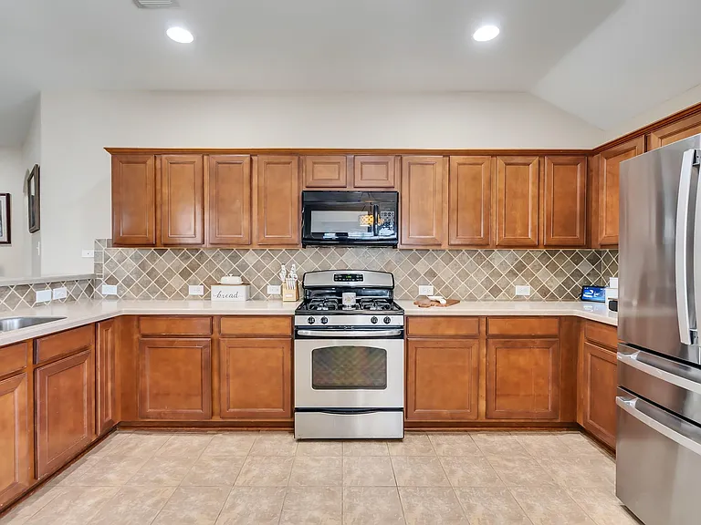 9015 Springcroft Ct — Photo 21