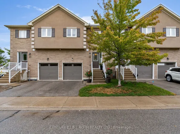 221 Harvie Rd, Barrie, ON L4N 9P8