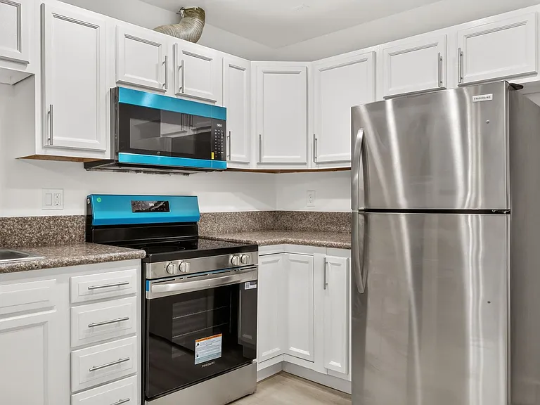 844 N Morgan St #A — Photo 10