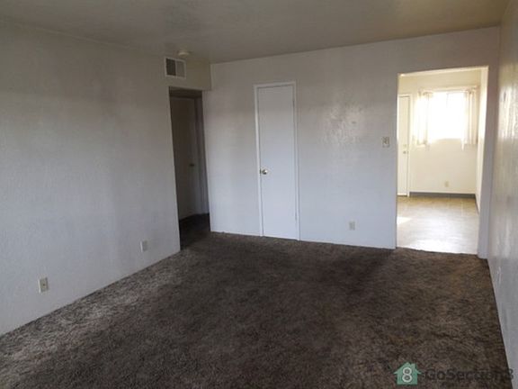 5th image of 1162 Willow St