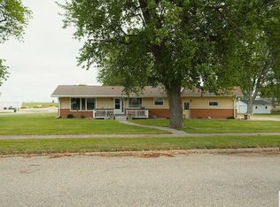 701 Pleasant St, Boyden, IA 51234