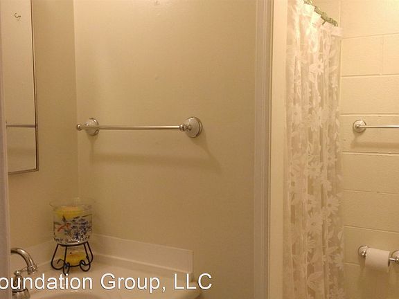 5th image of 801 NW 54th St APT 3