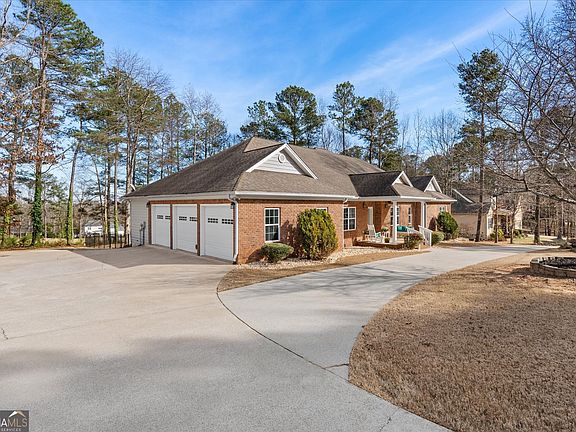 2nd image of 7255 Confederate Ln