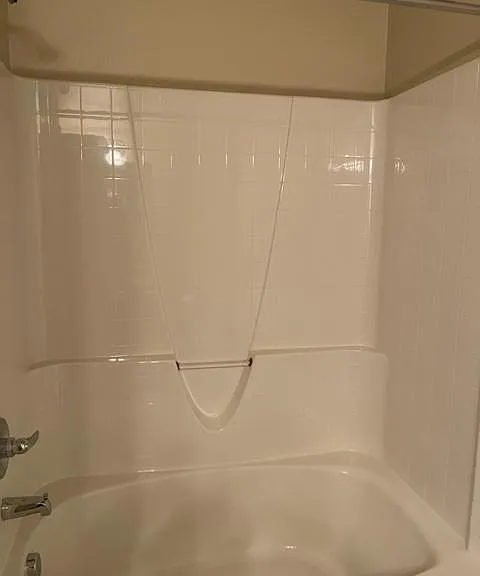10834 NE Holly St #302 — Photo 10