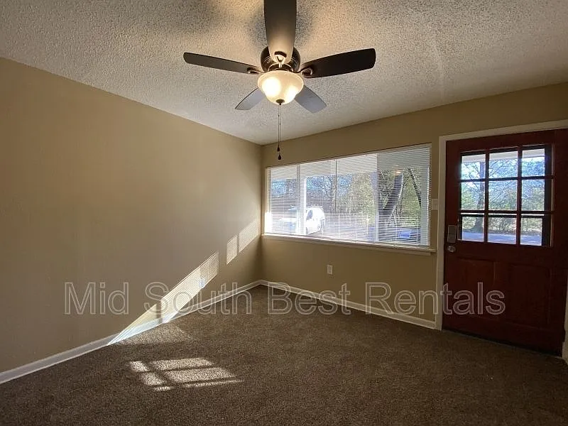 1407 Mill Rd — Photo 2