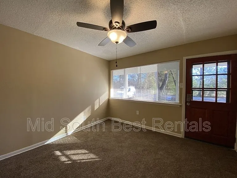 1407 Mill Rd — Photo 7
