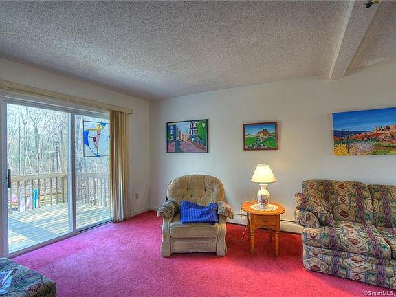 5th image of 17 Sherwood Dr