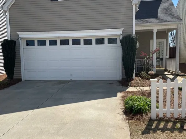 102 Nobska Light Ct, Simpsonville, SC 29681