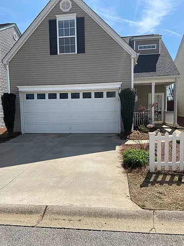 102 Nobska Light Ct Photo 1