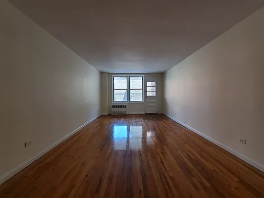 Rented by NYC Realty Brokers LLC | media 5