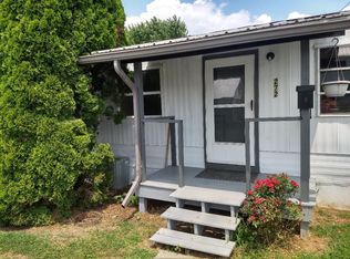 274 N Carlisle St, Greencastle, PA 17225