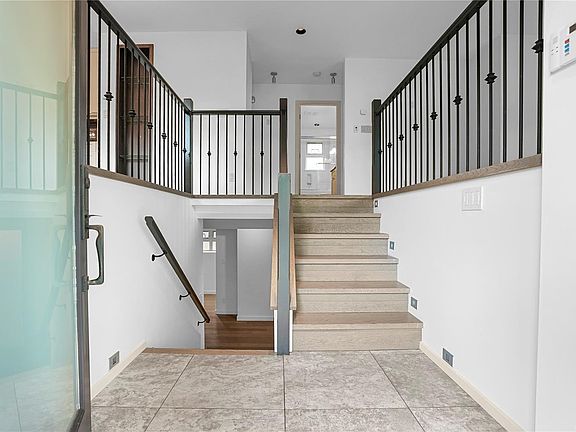 2nd image of 2112 Pentland Rd