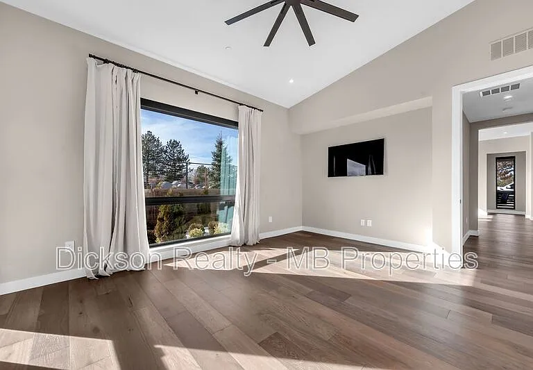 31 Campolina St — Photo 24