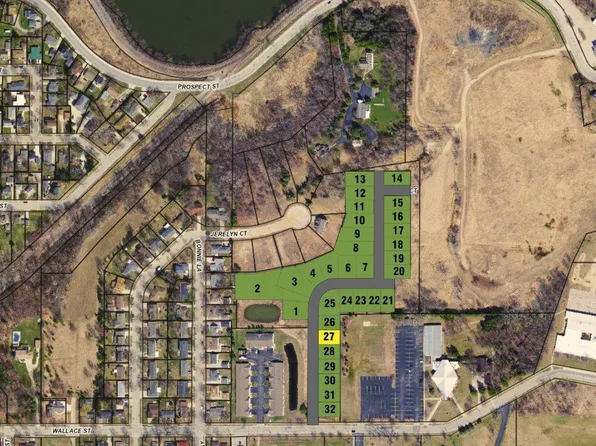 421 Riverview Ridge Pl #27, Combined Locks, WI 54113