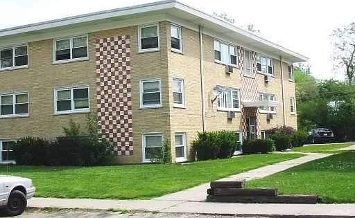 1st image of 10931 S Lloyd Dr APT 2B