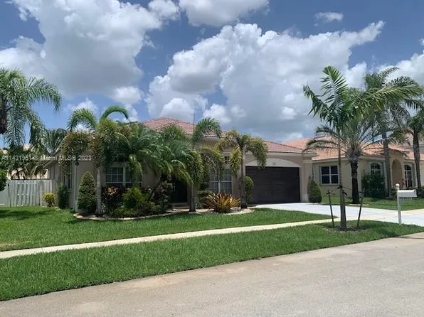 550 SW 178th Way, Pembroke Pines, FL 33029