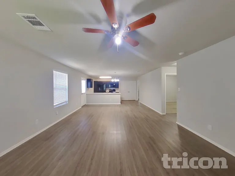 7422 Summer Blossom Ct — Photo 2