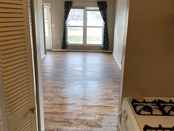 2nd image of 274 Penny Ln