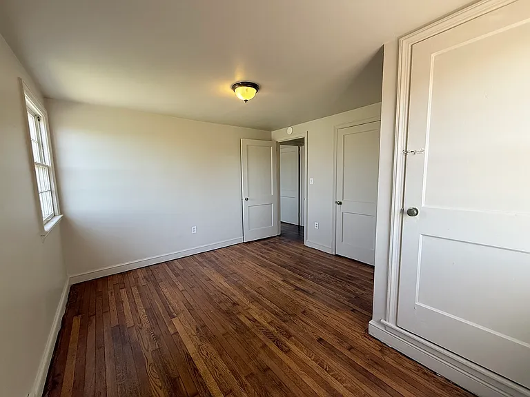 409 S Chestnut St — Photo 19