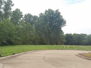 504 Fleetwood Meadows Ct, Fenton, MO 63026