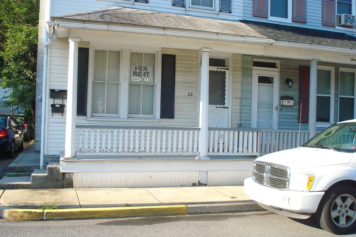 22 W Lemon St #1 photo 1