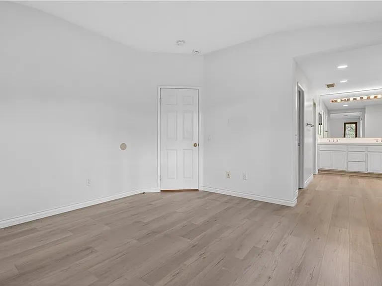 1908 Blazewood St — Photo 23