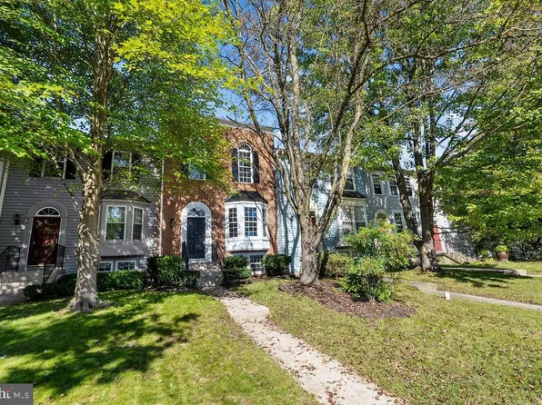 503 Lakes Ct, Westminster, MD 21158