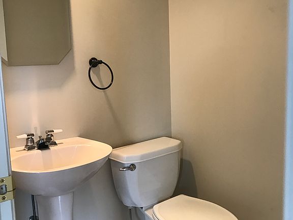 1/2 bath