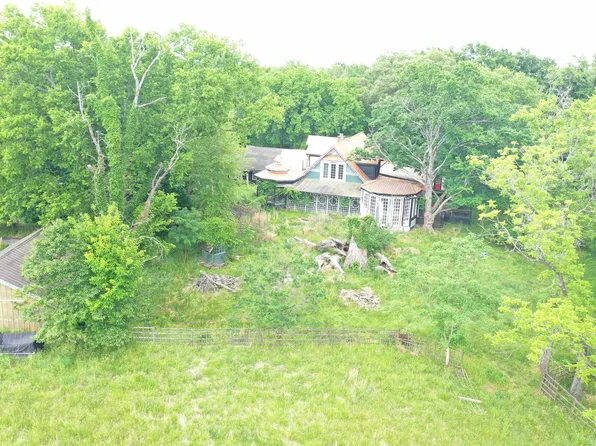 730 Hensley Ln, Vienna, IL 62995