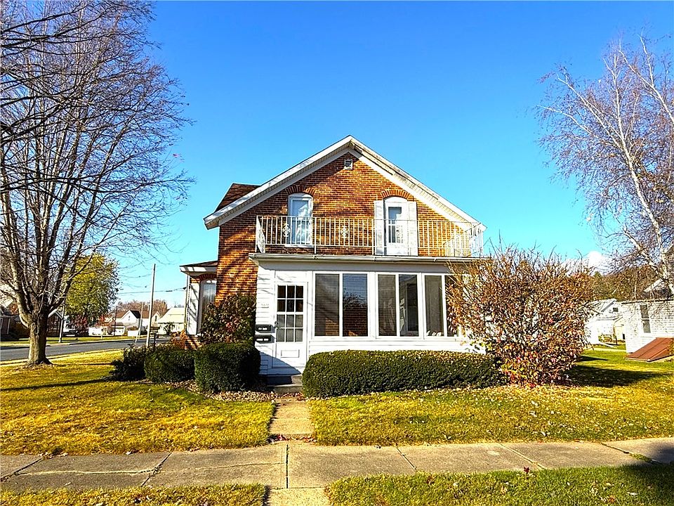 1st image of 303 Spring Street