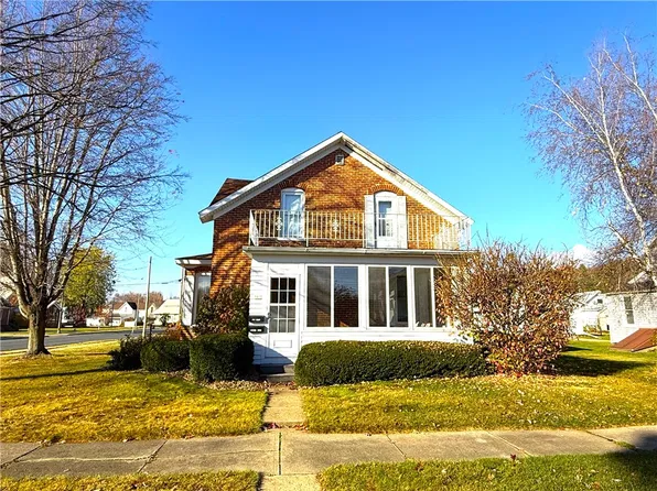 303 Spring Street, Arcadia, WI 54612
