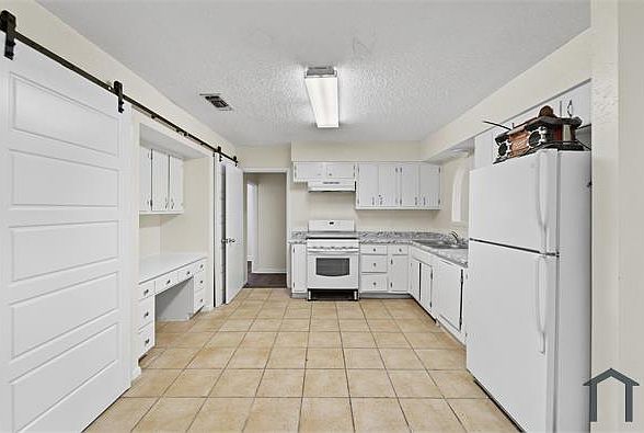 1st image of 6135 Fir Valley Dr