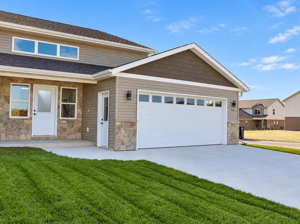 935 Drumlin DRIVE #1, Kewaskum, WI 53040