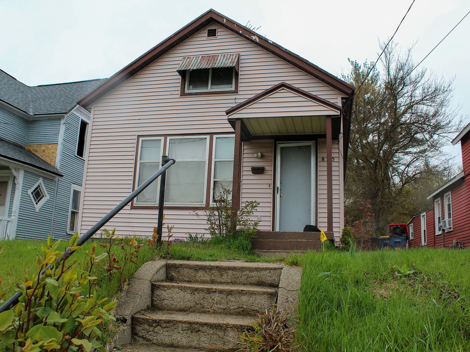 835 Hall St SE, Grand Rapids, MI 49507 Zillow